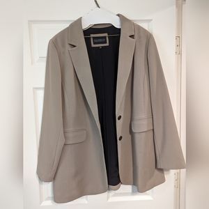 Classic tailored fit blazer